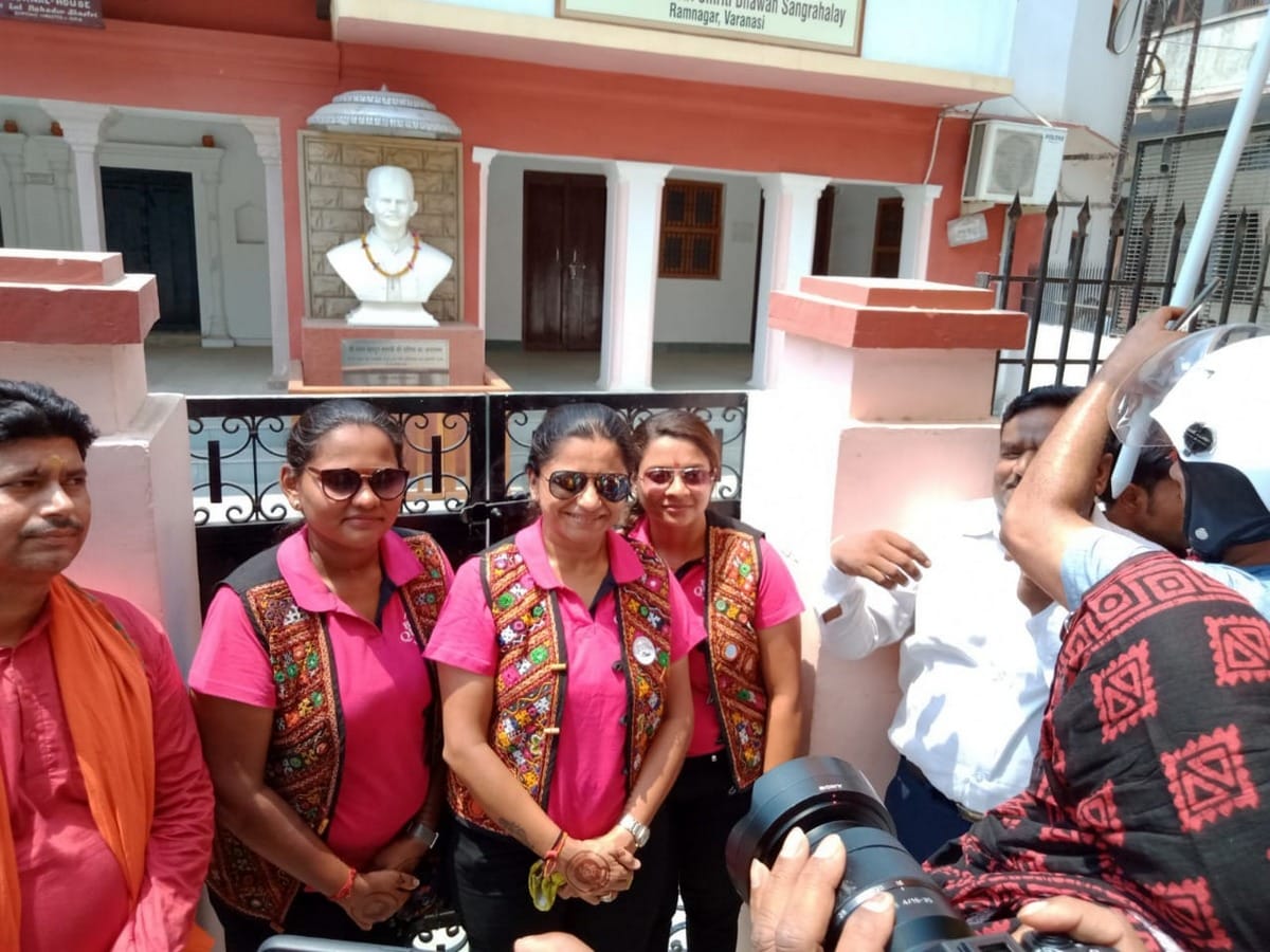 three lady bikers reached varanasi from surat gujrat