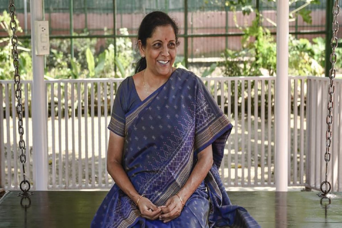 Nirmala Sitharaman will meet economists and consultants for budget 2019