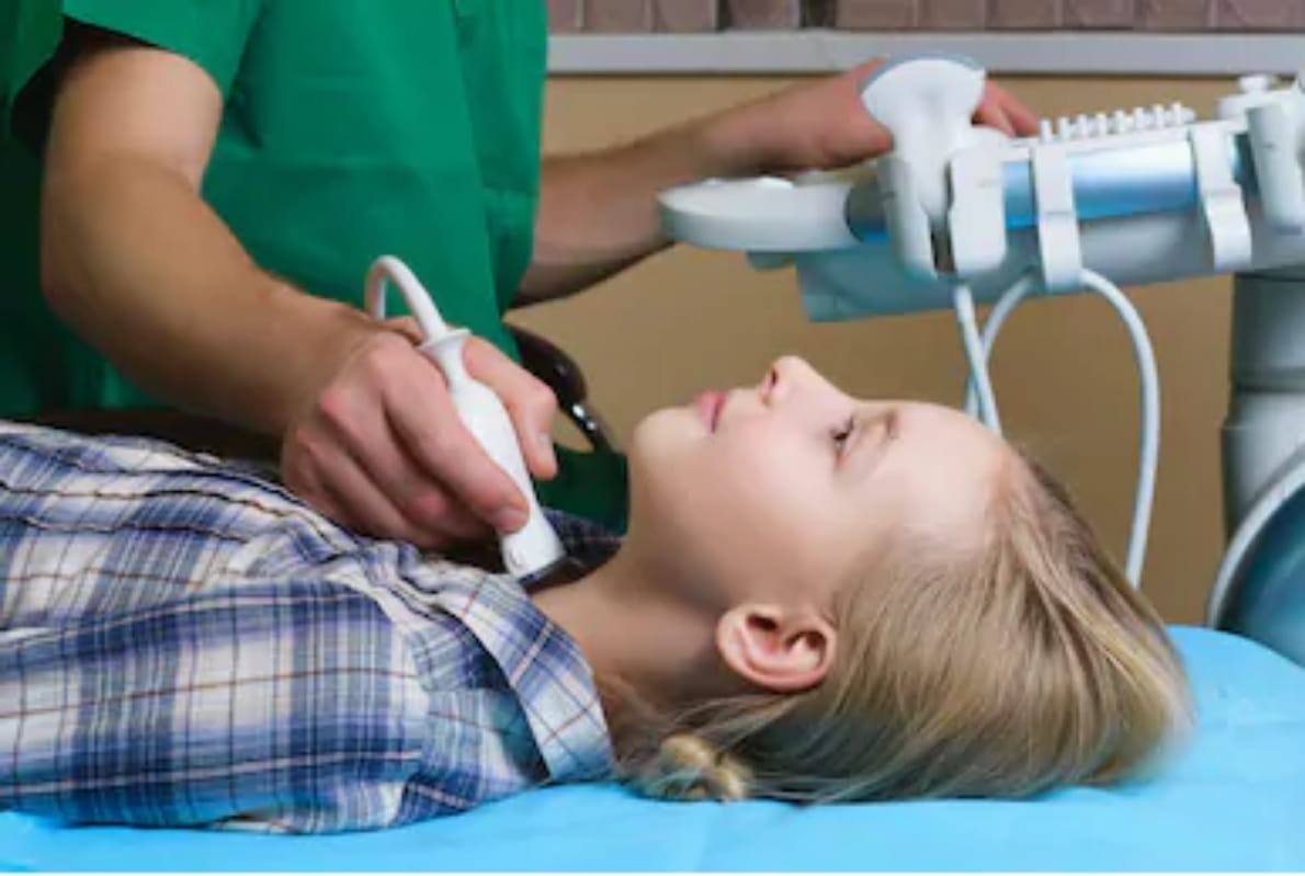 women suffers from thyroid more than men symptoms treatment