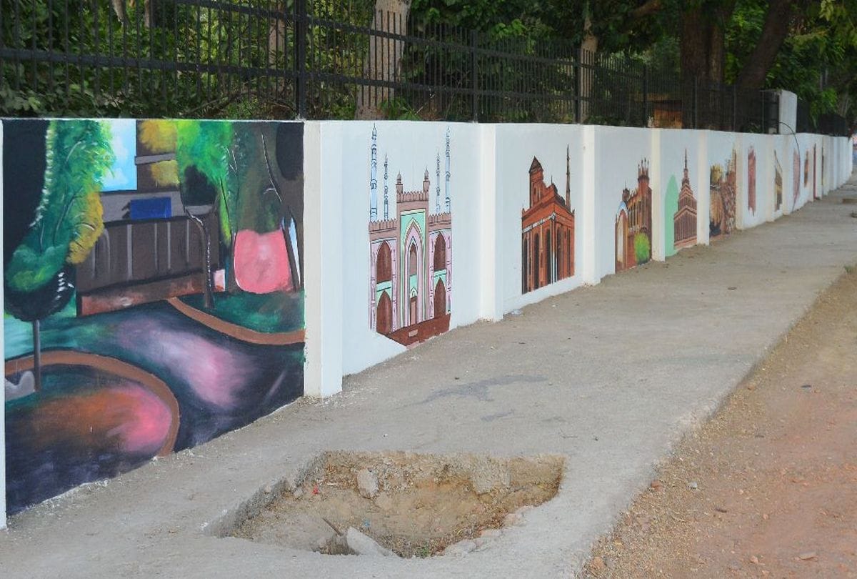 wall painting on fatehabad road in agra