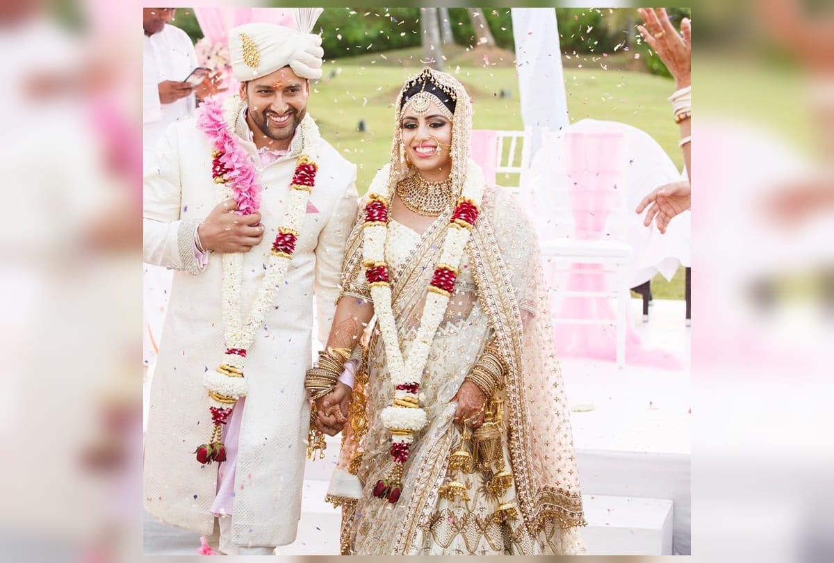 Aftab Shivdasani birthday he And his wife Nin Dusanj Wedding Album Wedding Anniversary