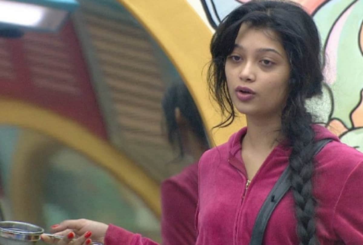 Bigg Boss ex contestant Digangana Suryavanshi python choked while doing upcoming film shooting