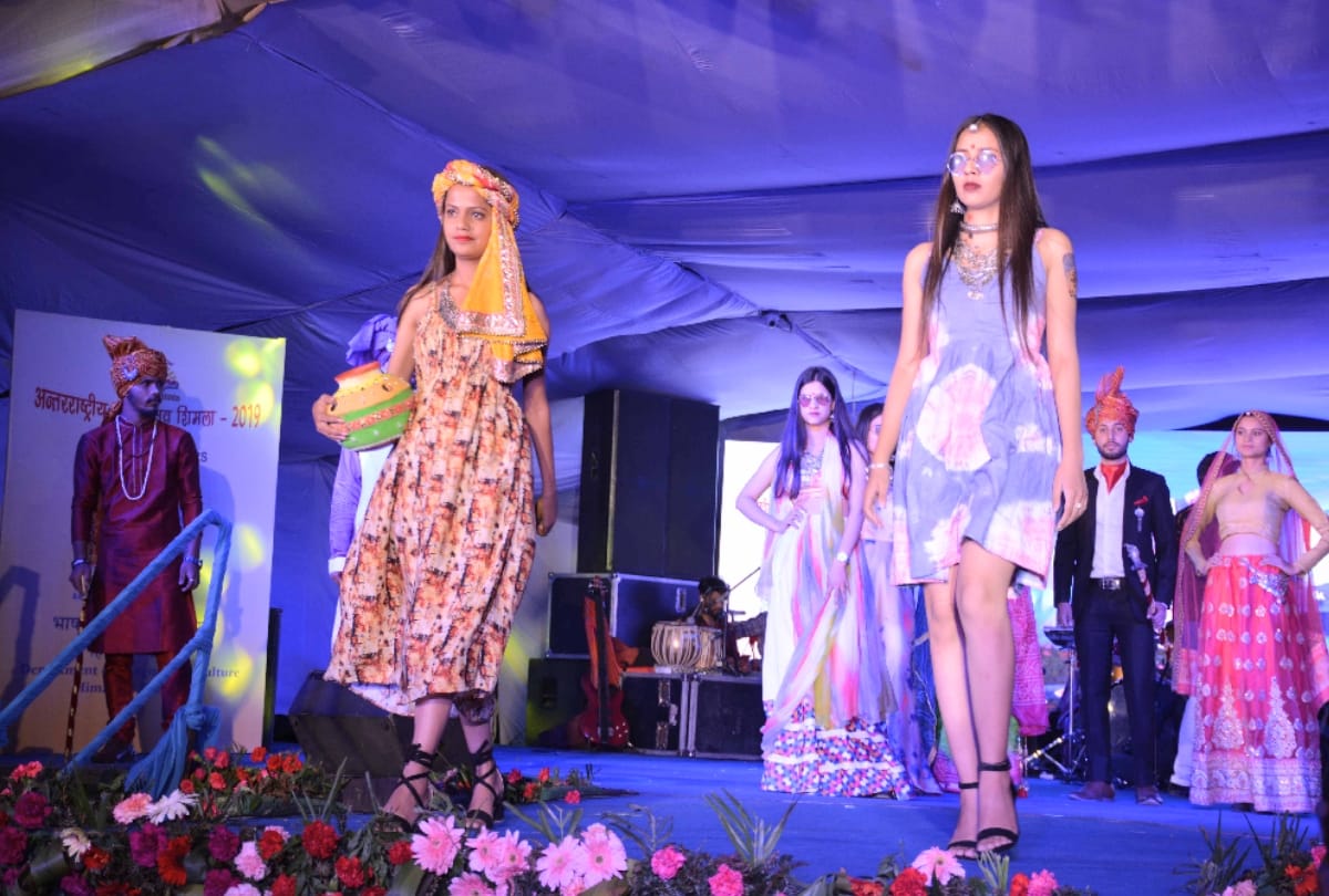 pics of fashion show in shimla international summer festival
