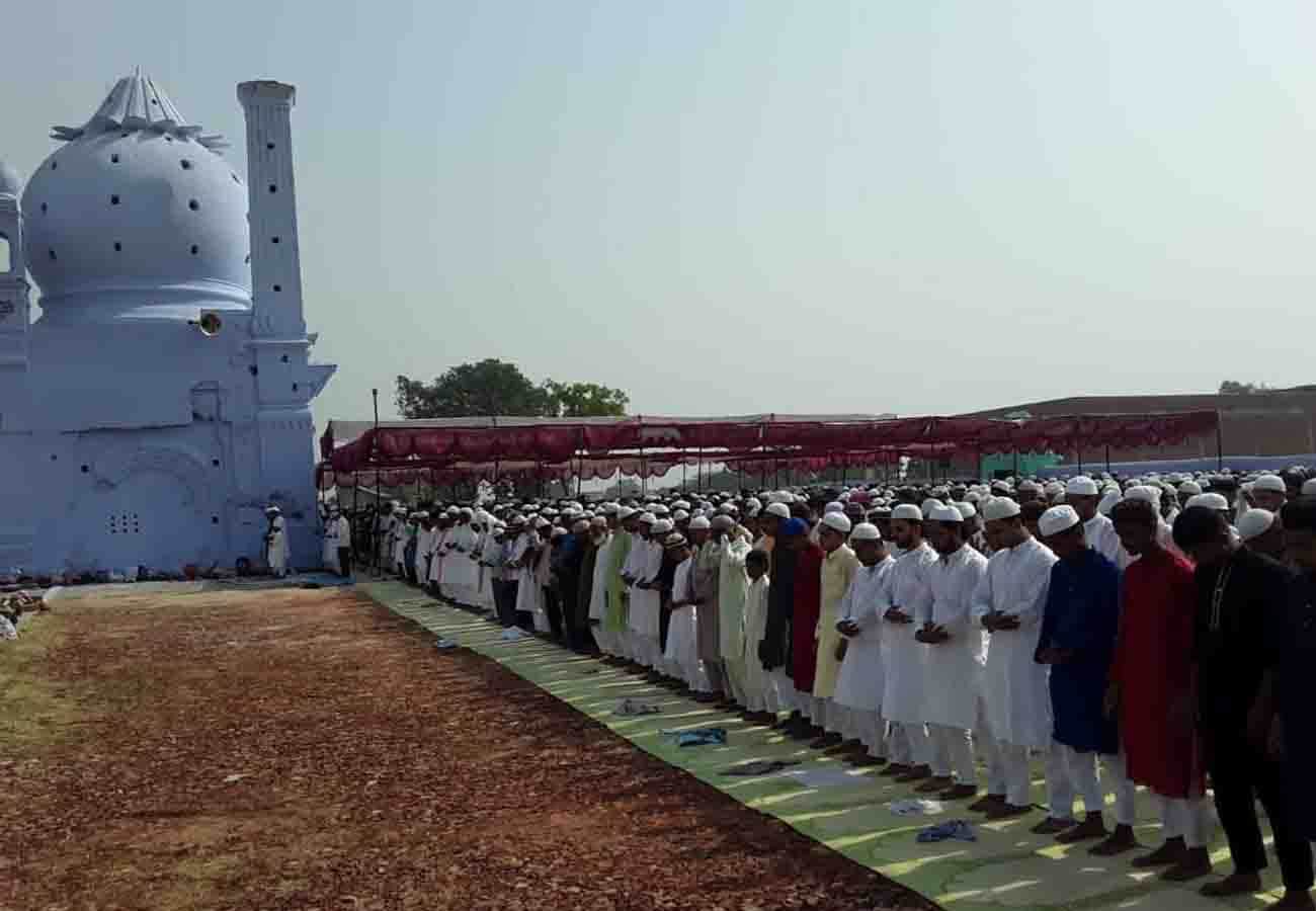 eid 2019, People wishes each other in these cities of  UP