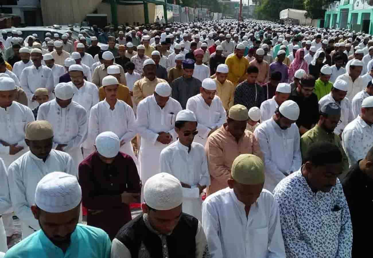 eid 2019, People wishes each other in these cities of  UP