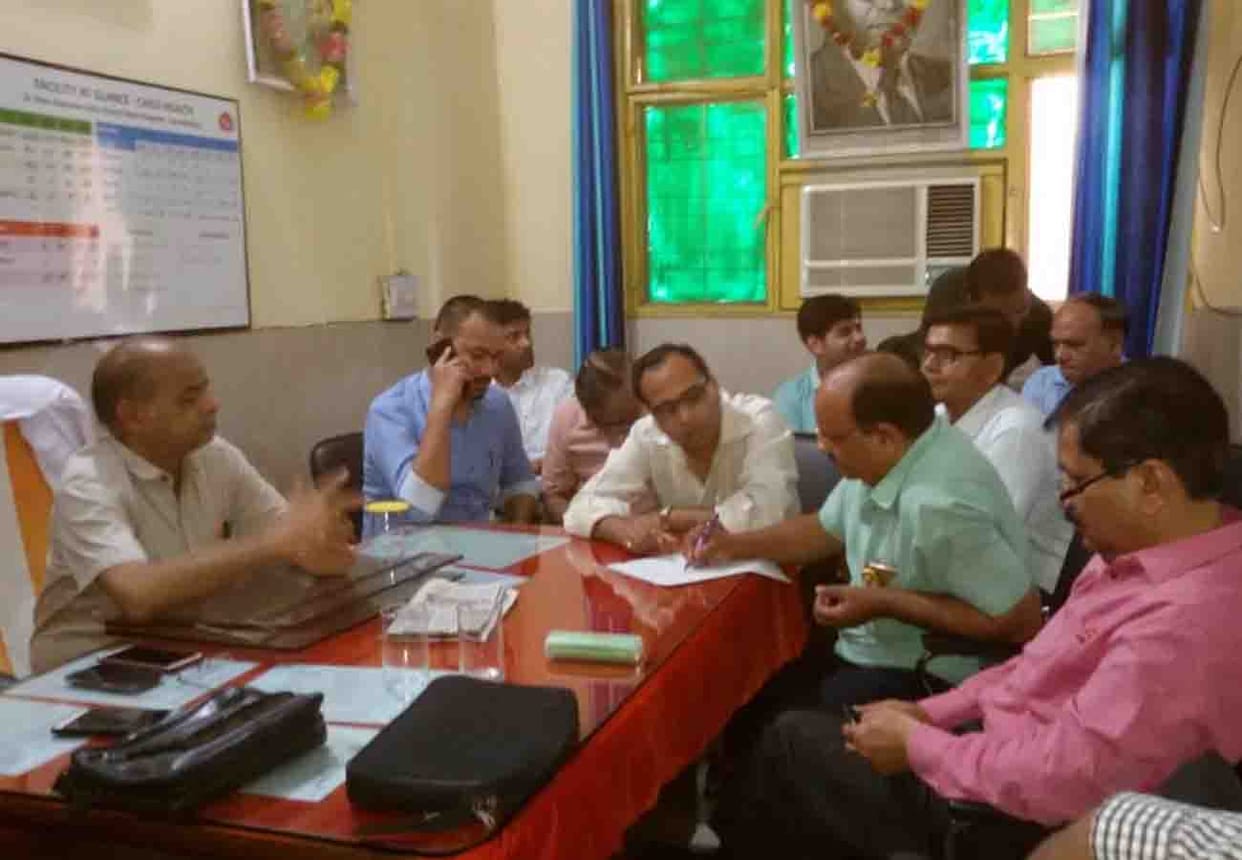 Lohia hospital doctors start strike in Farrukhabad