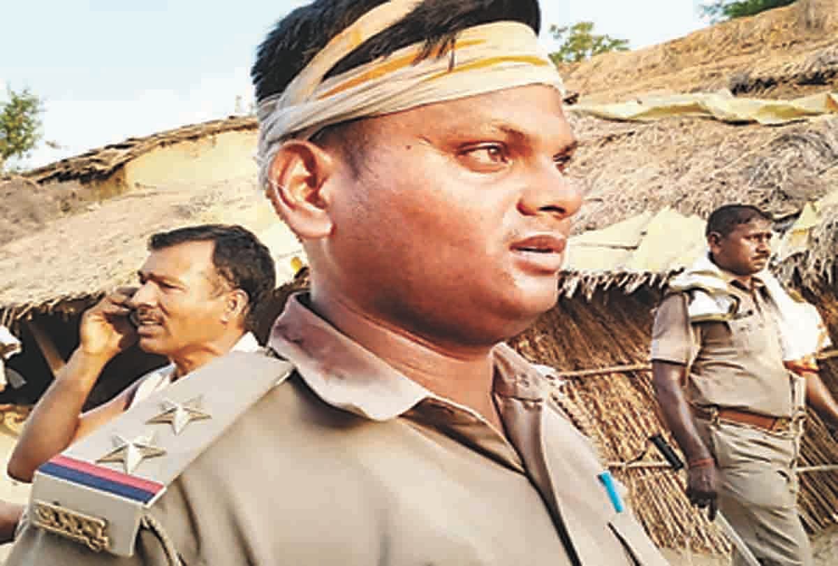 Conflicts, firing in villagers-police in Kaushambi
