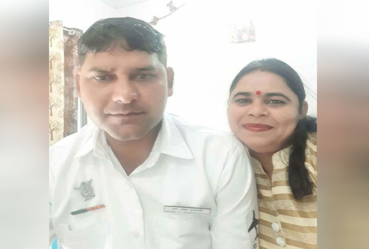Navy Employee Killed By His Wife In Goa funeral with honor