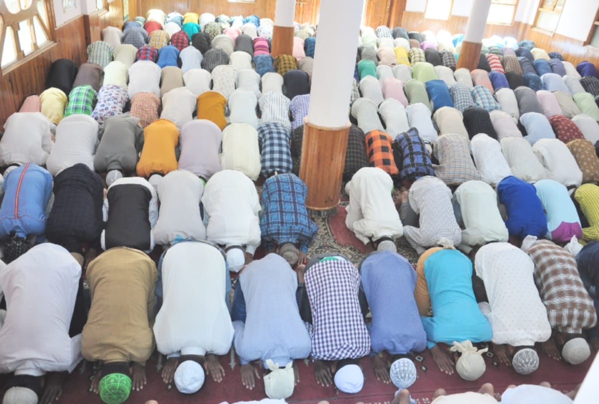 Brotherhood message during eid fitr 2019 celebration in himachal