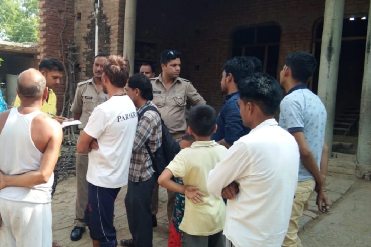 Father gave poison to his daughter after she requested him to love marriage