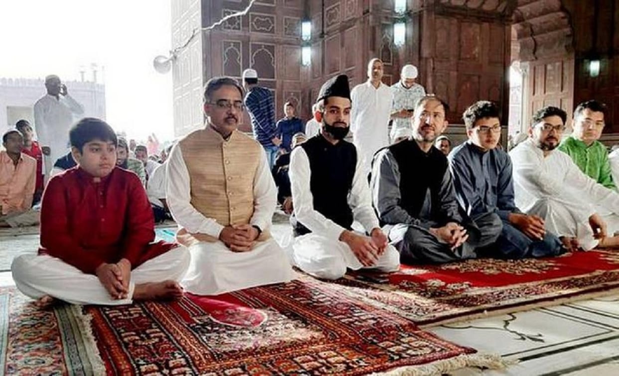 Pakistani Foreign Secretary sohail mahmood on eid prayers in Jama Masjid