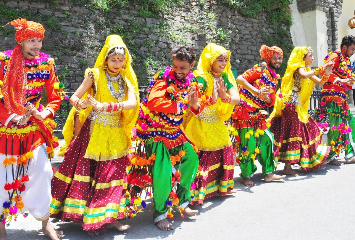 शिमला कार्निवाल में दिखी देश की लोक संस्कृति की झलक