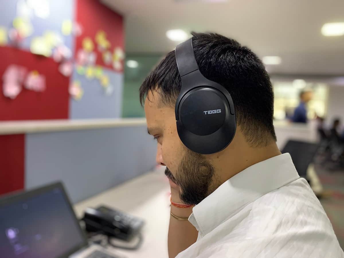Listening to songs online has caused great harm to environment, figures are witness