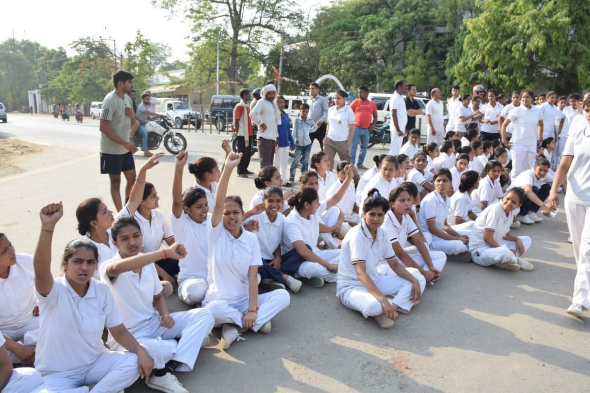 Trainees Women Reservations Accused of molestation protest at Police Line Gate