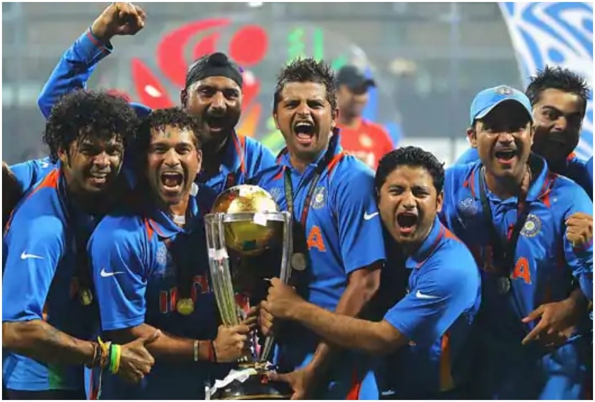MS Dhoni Birthday MS bold decisions which stunned everyone but won India matches