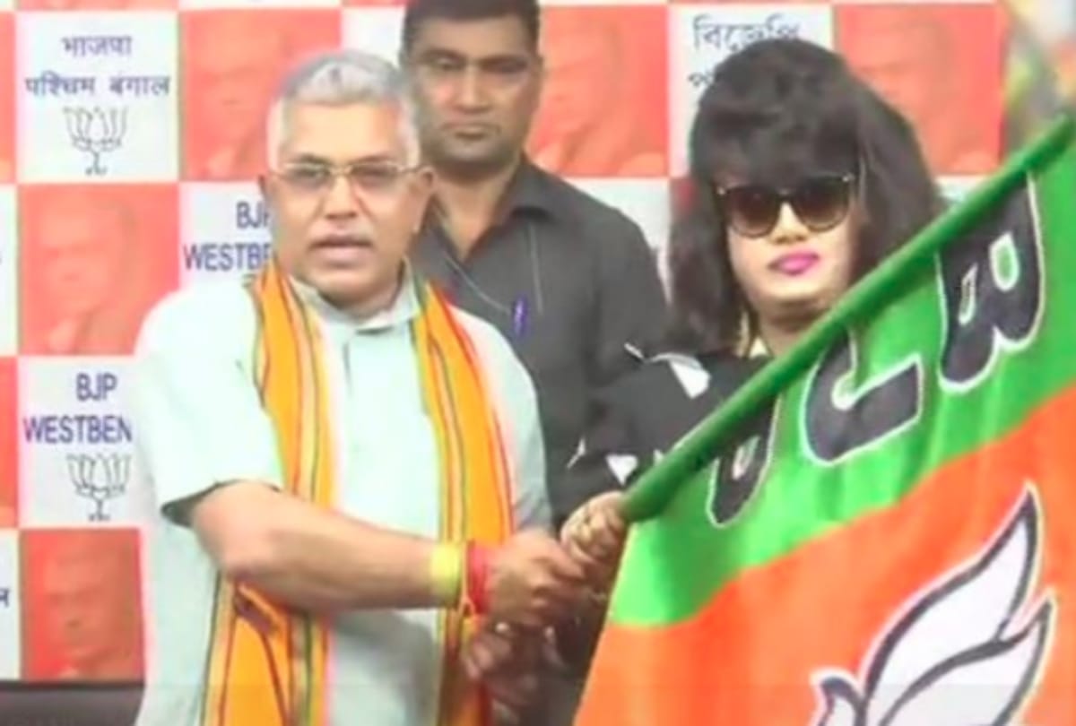 Bangladeshi actress Anju Ghosh join Bharatiya Janata Party after Tremendous victory of BJP