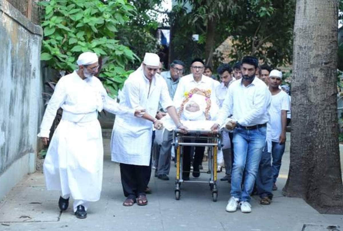 dinyar contractor funeral pics no one big celebrity reached there for final goodbye