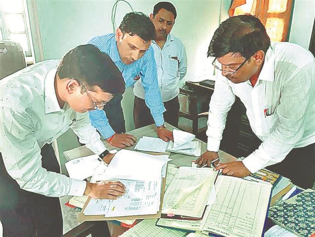 Five employees, including AE, are absent, clarification