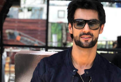 actor karan wahi clarifies on the reports claiming that karan wahi got arrested for molesting a girl
