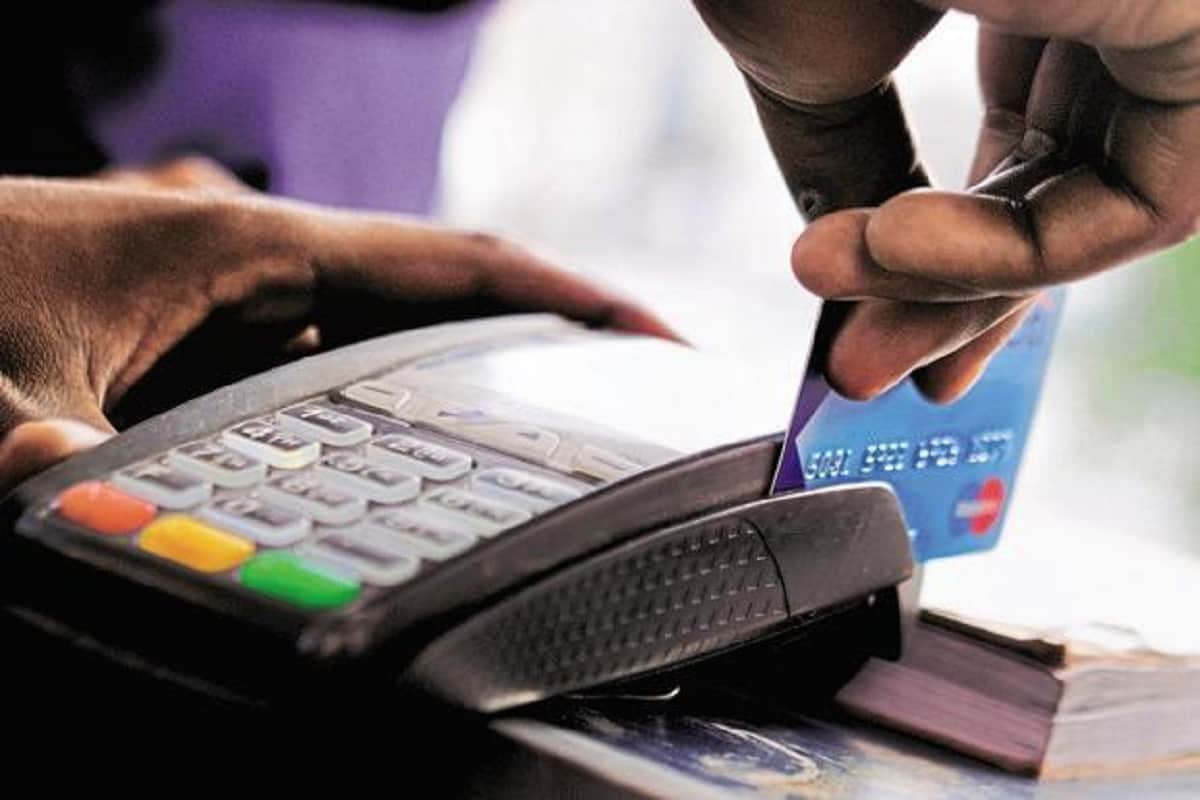 tips to save money by using credit card appropriately and meeting financial needs
