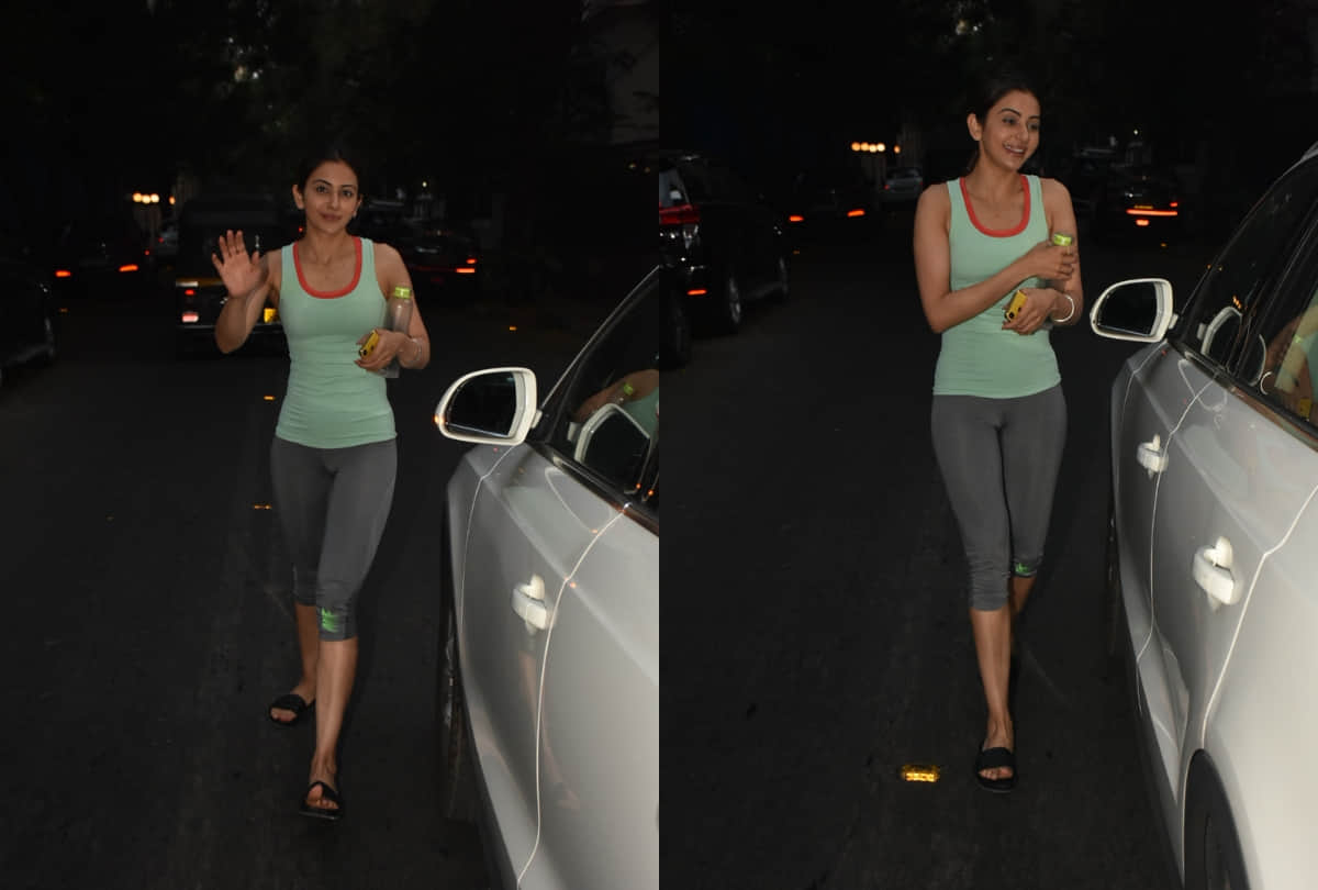 Kim sharma tisca chopra taapsee pannu rajnikanth spotted at mumbai