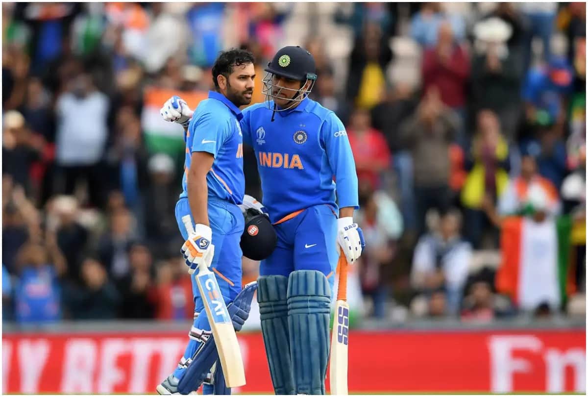 MS Dhoni retired Rohit Sharma message to MSD see you on 19th at toss in IPL Match