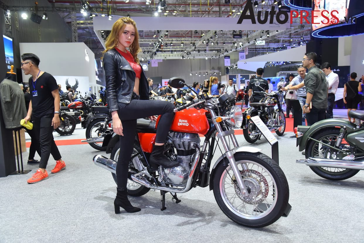 top bollywood, hollywood celebrities have a passion of royal enfield bikes collection