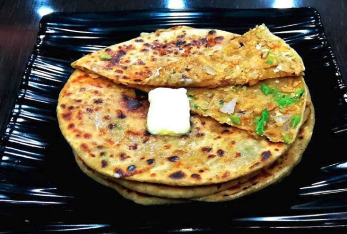 easy and quick breakfast recipes make moong dal paratha