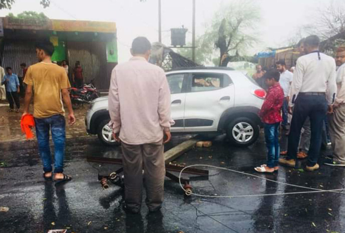 Nine people died due to Thunderstorm Agra reason