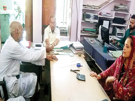 144 farmers stranded in bank scam