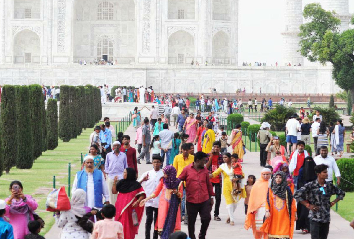 tourist will get free entry at taj mahal on bakrid 12 august