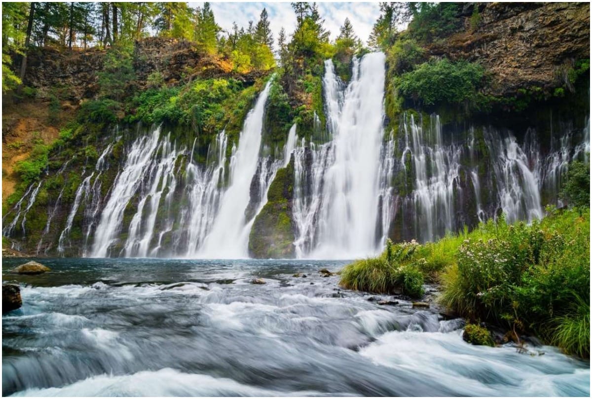 Five children dead after drowned in a waterfall in Palghar Maharashtra