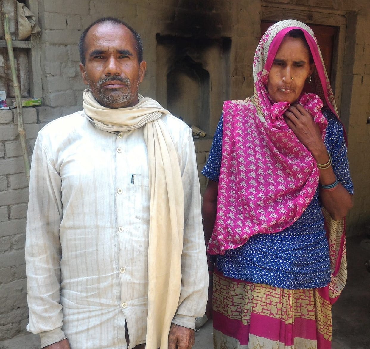 जिंदा व्यक्ति का बना दिया मृत्यु प्रमाण पत्र