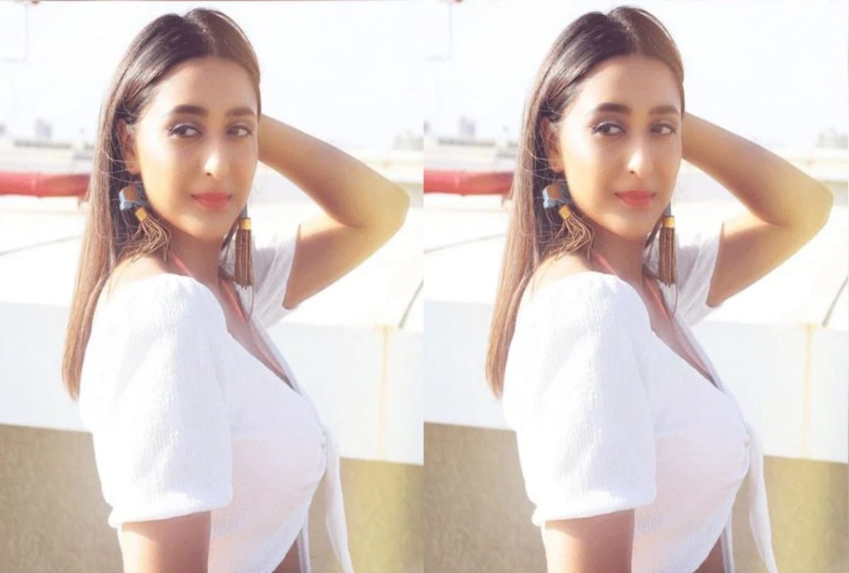 Kasautii fame Ariah Agarwal shares her hot photoshoot