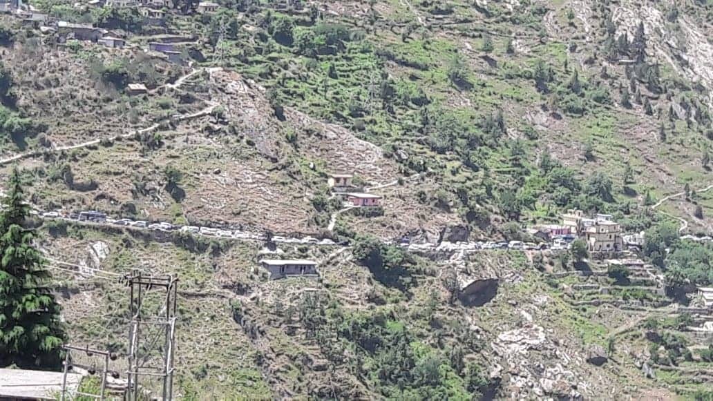heavy jam in char dham yatra route mussoorie and nainital