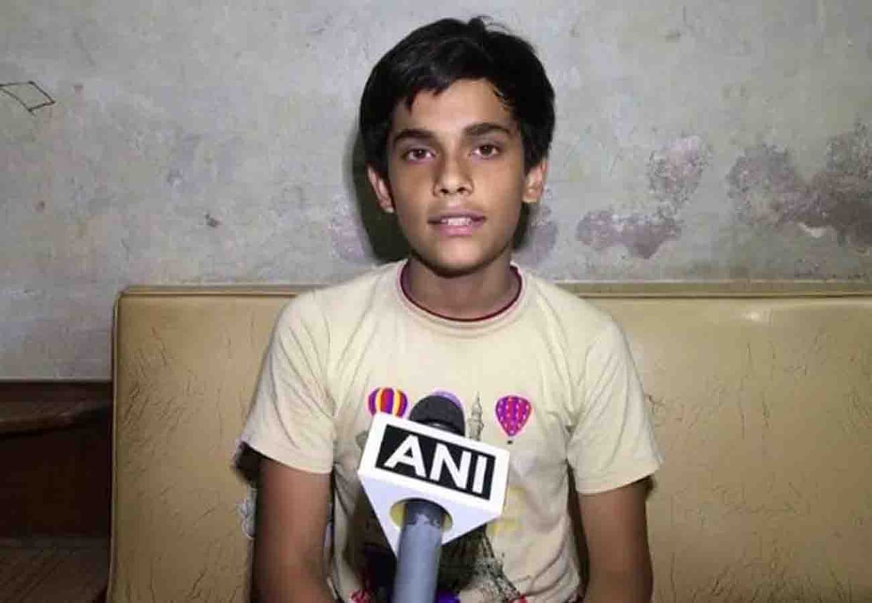 13 year old child wrote letter and urges pm modi to reinstate his father job