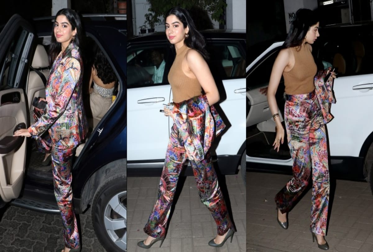 Jhanvi Kapoor Uncomfortable In Dress At Bharat Screening