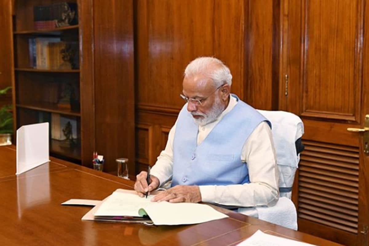 Prime minister Narendra Modi made an appeal to bollywood celebs conserving water Mann ki Baat