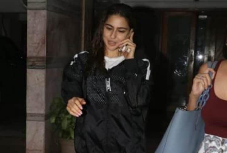 sara ali khan busy on phone user reaction for kartik aryan