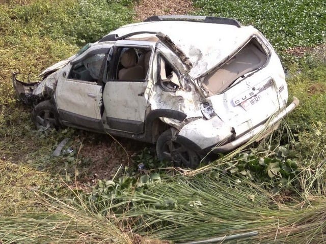 Six cars injured in picket, businessman including businessman
