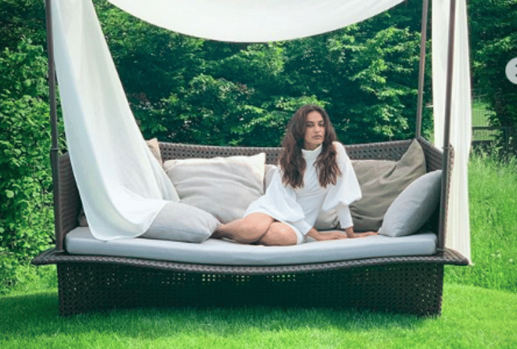 naagin 3 actress surbhi jyoti vacation in switzerland