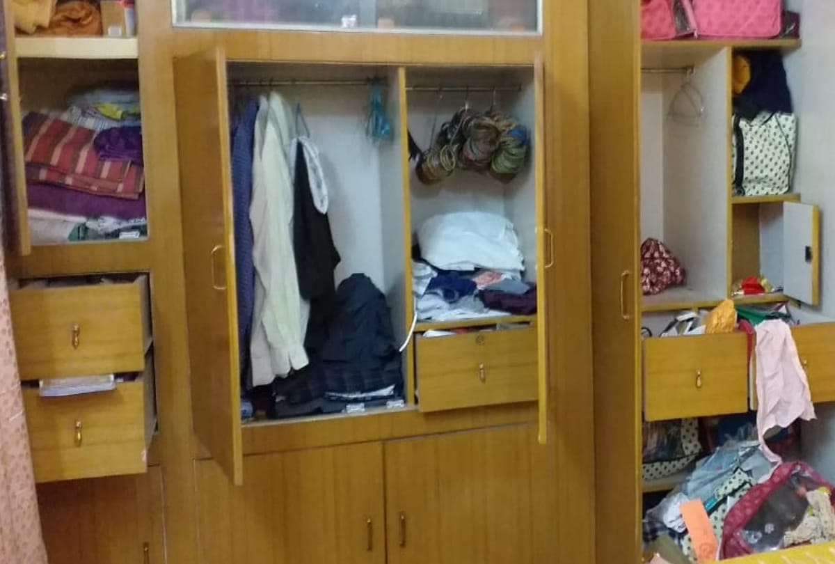 UP sambhal ex mla ram khiladi yadav house looted by thieves family was in marriage