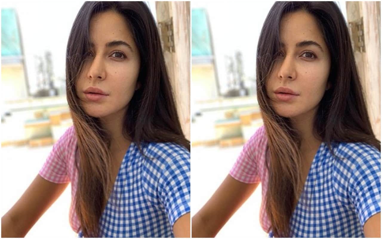 Here are Kareena Kapoor and other actors no makeup selfies See pics