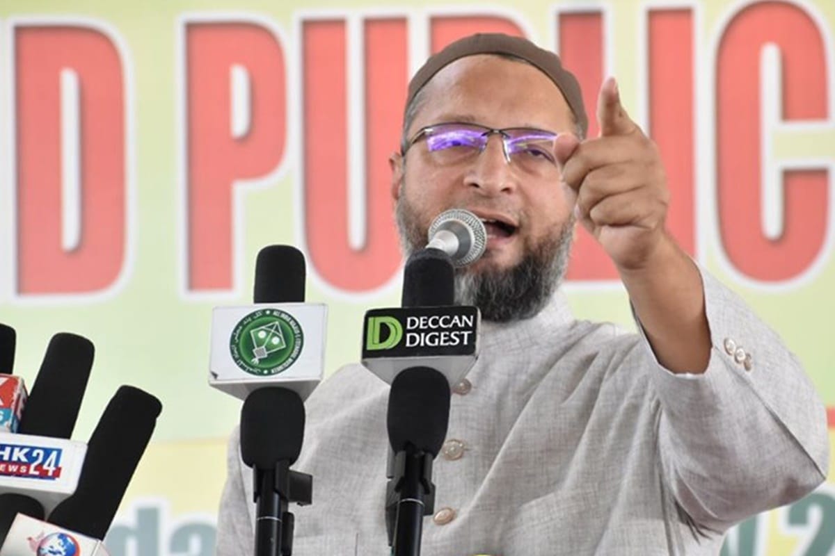 Asaduddin Owaisi attacks on BJP MP Pragya Thakur's remark not elected to clean toilets
