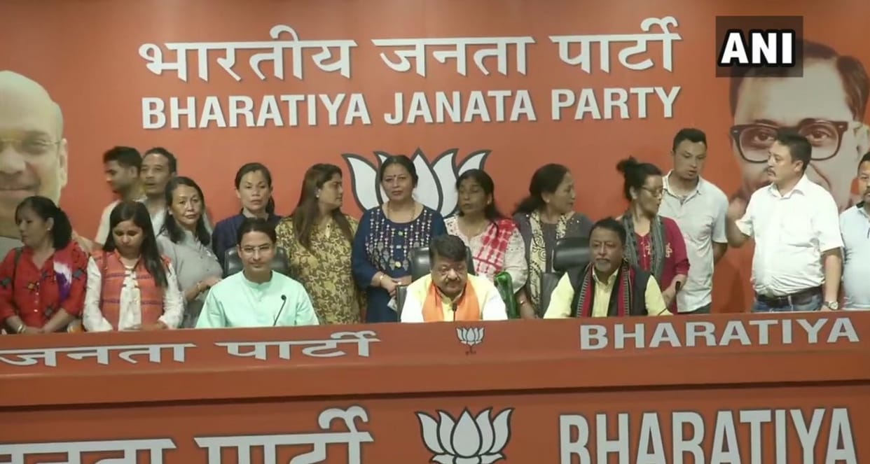 17 councilors of Darjeeling joined in BJP
