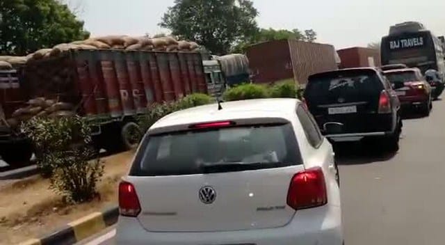 five hours highway lane jam