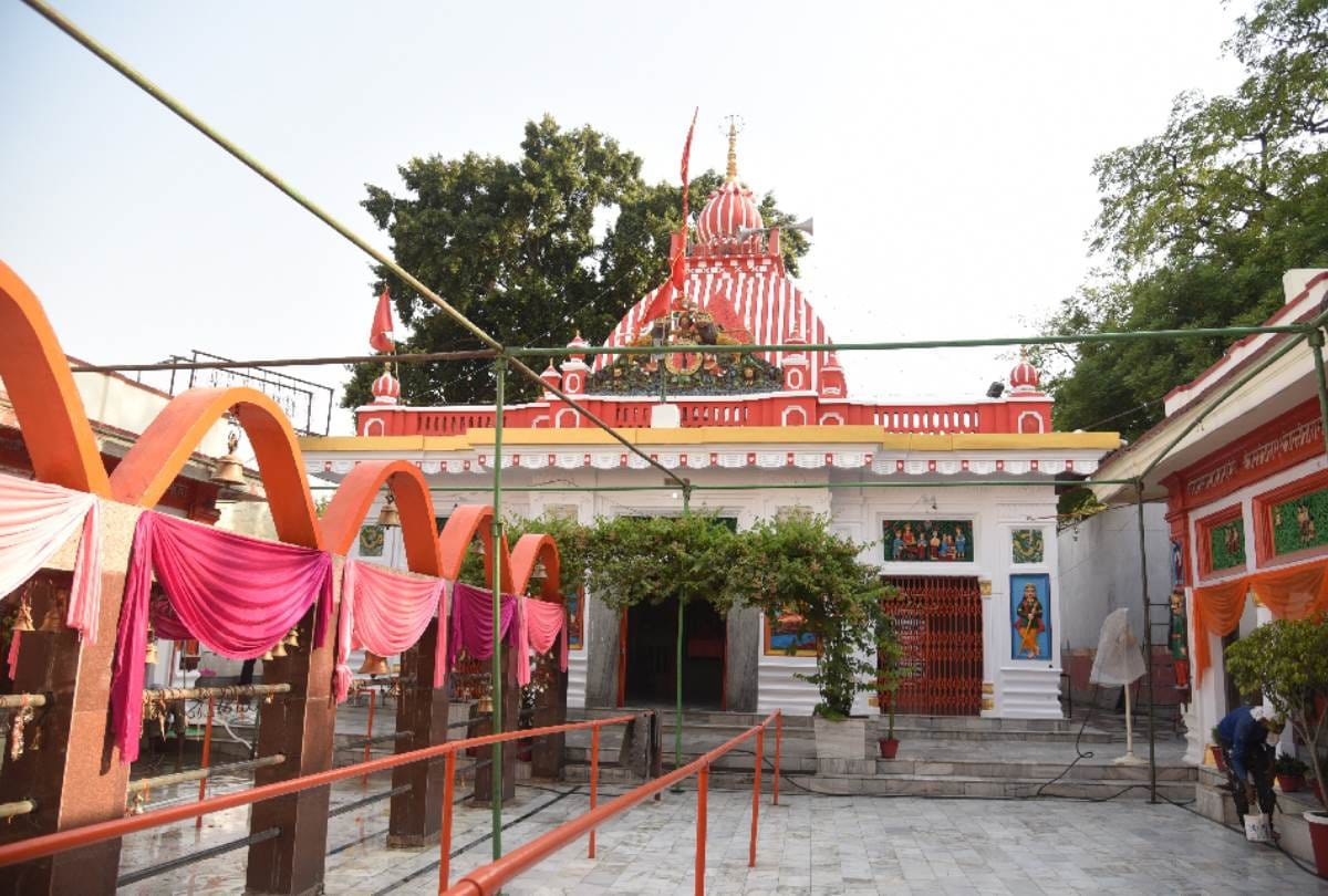 Nawabs of lucknow had started tradition of bhandara on bada mangal