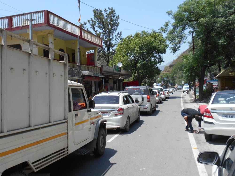 huge rush of tourist in nainital tourist facing problem