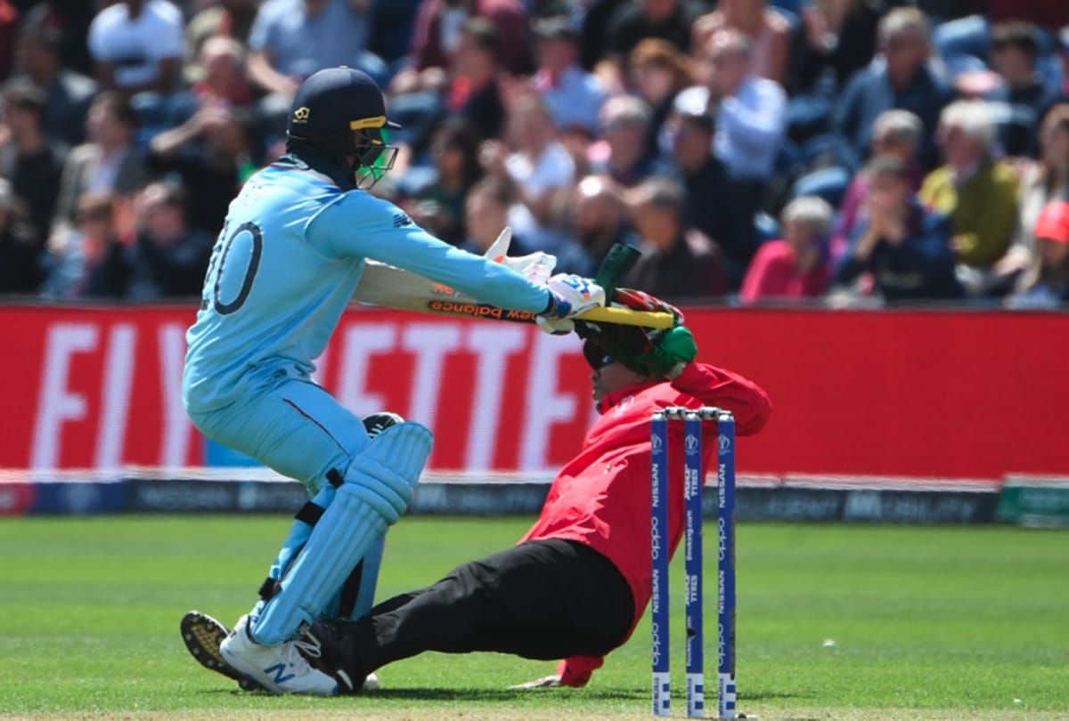 England's Jason Roy knocks over umpire after World Cup hundred