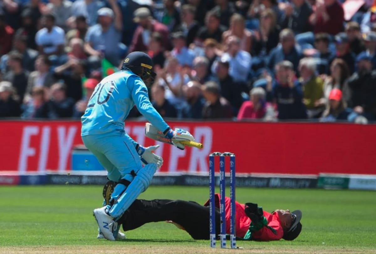 England's Jason Roy knocks over umpire after World Cup hundred